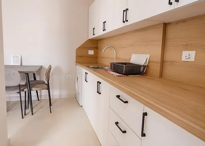 Lejlighed Nuve Golem (Tirana)